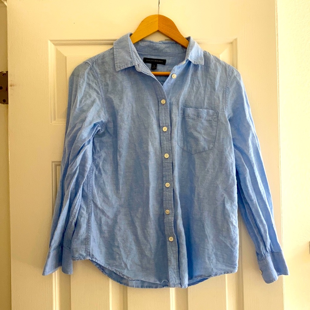 Blue linen/cotton blend Banana Republic shirt